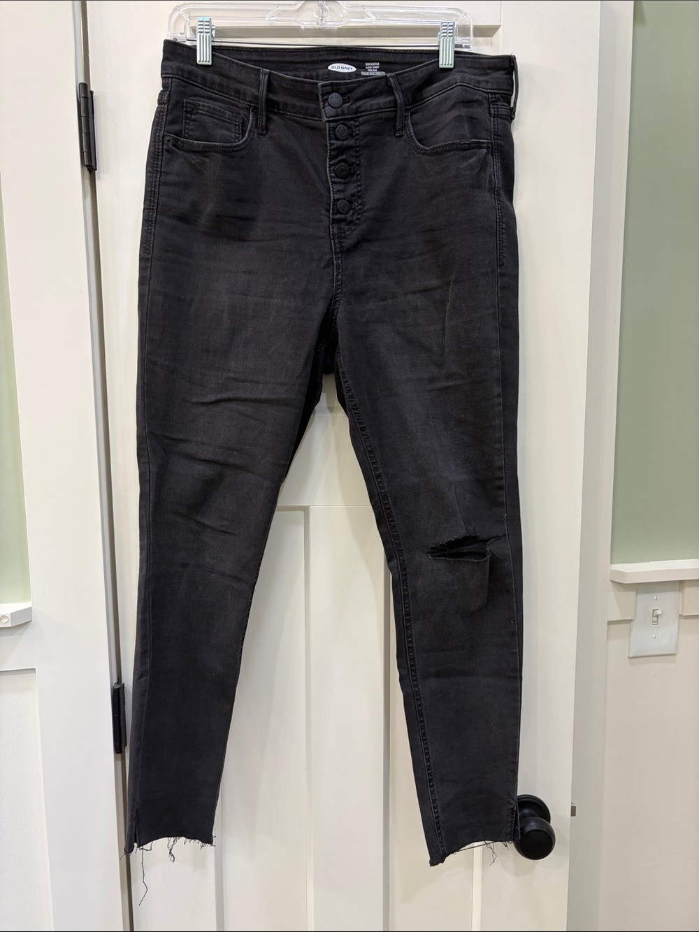 Old Navy High-Rise Rockstar Super Skinny Jeans with Distressed Hem Size 12
